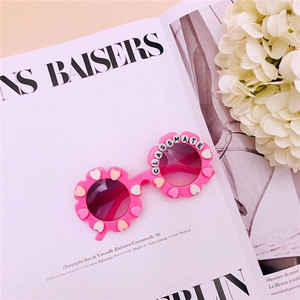 New <strong>Star</strong> Peach Heart Diamond Sun <strong>Glasses</strong> Small Sun Flower Letter Plastic Frame Baby Decorative Shelf Walking Sunglasses - Product Image 5