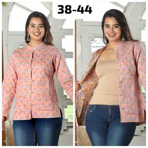 เสื้อแจ็คเก็ตผ้าควิลท์แบบกลับด้านได้ งานแฮนด์เมดจากเมืองชัยปุระ ลายพิมพ์ชาติพันธุ์ ผ้าฝ้าย อุ่นสบาย เหมาะสำหรับฤดูหนาว สำหรับผู้หญิง - Product Image 1