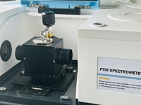 Spectromètre FTIR avancé, plage 350-8000 cm-1, résolution 0,40 cm-1, avec accessoires d'échantillonnage multiples (ATR Diffuse