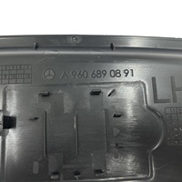 Pour Mercedes Benz 4143MP4 Modèle spécifique A9606890891 Boîte de rangement de la console centrale Pièces de carrosserie de camion de haute qualité