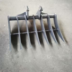 Râteau à racines et broussailles pour mini-excavatrice 5 tonnes, fourni par l'usine <span class=keywords><strong>AMK</strong></span>, râteau déchiqueteur personnalisé, longueur 1,5 m - Product Image 4