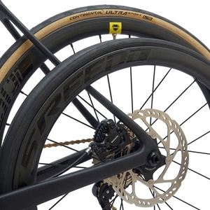Vélo de route entièrement en fibre de carbone, vente en gros d'usine, 24 vitesses, changement de vitesse électronique sans fil, frein à disque - Product Image 5