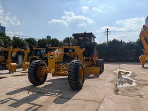 Niveleuse à moteur CAT 140K d'occasion, niveleuse routière Caterpillar 140K d'origine bien entretenue avec ripper arrière et faible nombre d'heures de fonctionnement - Product Image 3