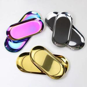 صواني تقديم متعددة الوظائف من الفولاذ المقاوم للصدأ بلون ذهبي مخصصة ذات جودة تجارية بتصميم اسكندنافي للمنزل - Product Image 4