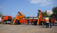 Remorque de camion commerciale entièrement en acier, à chargement latéral, avec grue, à vendre