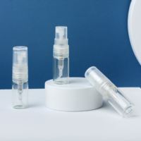SUMEEAR Flacon de parfum en verre transparent de 2ml Portable Mini Flat Rechargeable Spray Sample Tester avec pompe atomiseur