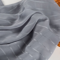 Tela transparente arrugada gris pizarra con hilo plateado tejido, ideal para hiyab, pañuelo para la cabeza de niños, atuendo modesto para uso diario.