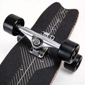 Patineta de Fibra de Carbono - Accesorios de Juguete para Niños Tejidos en Jacquard, Muy Ligeros - Product Image 2