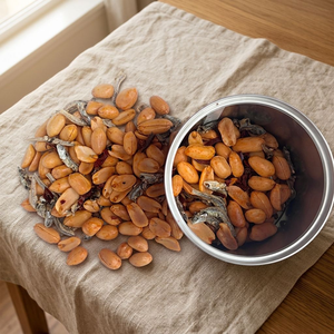 ถั่วลิสงอบเกลือรสเผ็ด ปลาตากแห้งกรอบ ขนมขบเคี้ยวถั่วลิสงผสมเส้นปลา รสชาติอร่อย อาหารปรุงสำเร็จแบบเป็นแพ็ค - Product Image 1