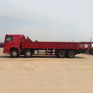 Factory Priced Sinotruk HOWO 8X4 Cargo Box Fence Truck 371HP Euro 2 <b>10</b>-Wheel TX-F Luxury Cab LHD Medium-sized Stake Truck - Product Image 5