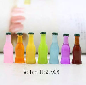 Al por mayor: Dijes de resina con forma de botella de zumo, bebida o vino, pintados a mano, artísticos, para manualidades, fabricación de joyas, pendientes, colgantes y casas de muñecas - Product Image 6