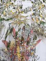Tissu en dentelle à sequins florale abstraite de luxe, tissu en tulle brodé à rayures verticales multicolores pour robe de bal haute couture