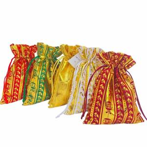 Sacs à cordon personnalisés pour Noël, très demandés, pour emballages textiles personnalisés de bijoux, bonbons et cadeaux de fête - Product Image 1
