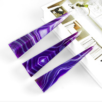 Vente en gros usine : Tour en agate naturelle polie, artisanale, à pointe unique, en pierre brute, motif soie torsadée violette, pour décoration maison et bureau