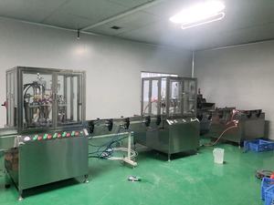 Ligne de production de remplissage d'aérosol entièrement automatique désodorisant désodorisant à faible coût - Product Image 4