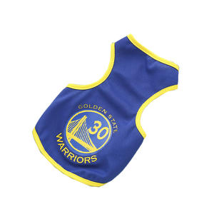 Vêtements de basket-ball pour animaux de compagnie <span class=keywords><strong>NBA</strong></span> pour chats et chiens Gilet de sport en tissu maillé respirant d'été à manches courtes peut être taille personnalisée - Product Image 1