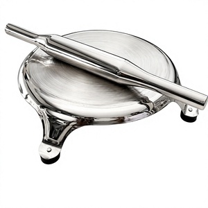 Presse à roti ronde en acier inoxydable avec poignée rotative |   Machine à chapati et roti indiens robuste pour la cuisine - Product Image 1