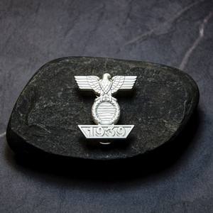 Insigne de croix antique de haute qualité en métal aigle médaillon commémoratif médaille soviétique - Product Image 4