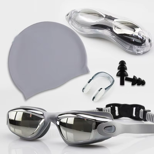 <span class=keywords><strong>Occhialini</strong></span> da <span class=keywords><strong>Nuoto</strong></span> per Adulti Regolabili <span class=keywords><strong>con</strong></span> Tappi per Orecchie, Clip Nasale e Cuffia - Product Image 5