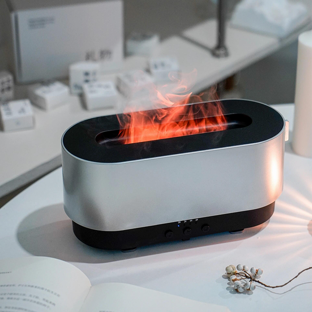 New Product Small Size Aluminum Alloy 300ml Water Tank 2-Color Simulated Flame Desktop Humidifier