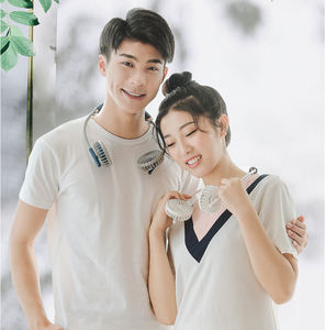 Ventilatore da collo pieghevole 2 in 1 con USB, staccabile, a forma di fiore. - Product Image 6