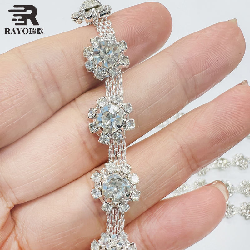 silver base with crystal 3