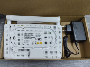 ZTE F670L Dual Band 4GE + 4WIFI + pentole 2.4G & 5G AC1200 <span class=keywords><strong>WiFi</strong></span> GPON <span class=keywords><strong>ONU</strong></span> ONT Modem in fibra ottica - Product Image 3