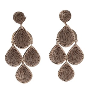 ต่างหูพู่ห้อยทรงหยดน้ำราฟเฟอร์สำหรับผู้หญิงต่างหูสไตล์ใหม่ - Product Image 1