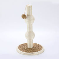 Griffoir pour chat en bois Pawise Premium, durable, stable, en forme de gourde, avec corde en sisal et boule suspendue