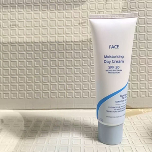 Best-selling Qiv 125g Moisturizing Daily <b>Sunscreen</b> Vitamin B3 Daily Facial Moisturizer Anti-UV Sun Protection Refreshing Skin - Product Image 4