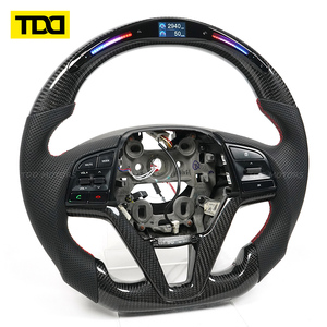 พวงมาลัยคาร์บอนไฟเบอร์แท้ TDD พร้อมไฟ LED สำหรับรถยนต์ฮุนได ทูซอน - Product Image 3