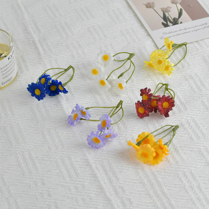 Artificial Chamomile Daisy Flowers <b>Silk</b> Flower Heads For Graduation Wedding Props And Home Decorations High Simulation Reusable - Product Image 2