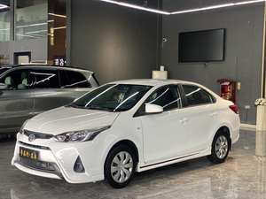 <span class=keywords><strong>Toyota</strong></span> <span class=keywords><strong>YARiS</strong></span> L Zhixiang CVT Édition Limitée 2018 d'occasion avec boîte automatique, sièges en cuir, pneus R15 et hayon arrière - Product Image 2