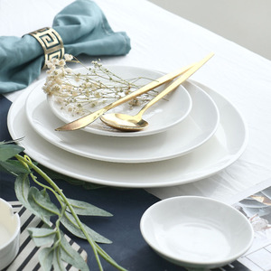 Service de vaisselle en céramique haut de gamme au design moderne, assiettes de luxe pour fruits, combinaison de vaisselle de table légère et élégante pour la maison - Product Image 4