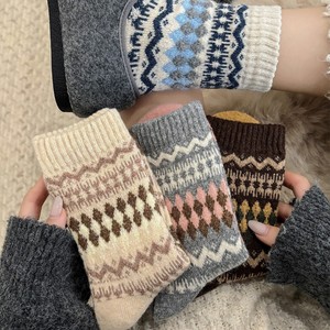 Women's Thick Warm Mid Calf Slouch Socks Fair Isle Wave Diamond Pattern Thermo Sweat Absorbing Regular Casual Style - Product Image 3