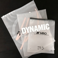 Sacs d'emballage pour vêtements biodégradables avec logo personnalisé en relief, fermeture éclair, 100 pièces, pochettes en plastique EVA givré recyclé, expédition de vêtements