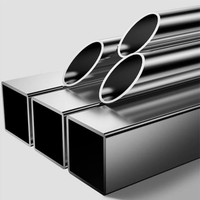 Volet roulant motorisé en alliage d'aluminium au design moderne avec surface peinte, étanche et sécurisé pour devanture de magasin et portail