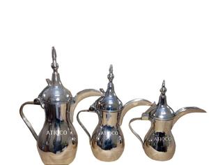 Pot de café indien le plus vendu de dernière qualité supérieure plaqué argent de luxe arabe Dallah Style turc coulé au sable en laiton gaufré - Product Image 3