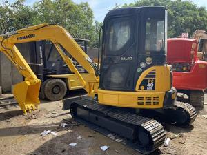 Mini-excavatrice sur chenilles Komatsu PC40MR d'occasion, faible nombre d'heures de travail, pour travaux de construction urbaine, aménagement paysager et travaux agricoles - Product Image 3