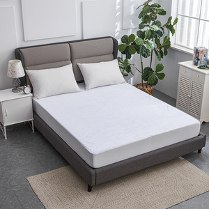 Protector <span class=keywords><strong>de</strong></span> Colchón Impermeable y Antiácaros <span class=keywords><strong>de</strong></span> Felpa <span class=keywords><strong>de</strong></span> Coral Suave Personalizado para Hotel - Product Image 2
