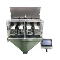 Petite machine de remplissage de bouteilles automatique à 4 têtes avec pesage linéaire, étiquetage, emballage et bouchage haute efficacité pour l'emballage alimentaire