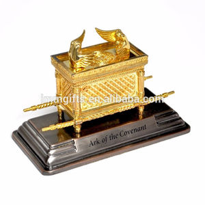 Mini Arche de la Alliance en alliage doré, réplique avec anges, symbole biblique, ornement religieux juif, cadeau de bureau - Product Image 6