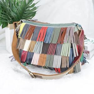 Sacs à bandoulière en cuir véritable rétro AndoBag, sac à main à franges avec empiècements de couleurs, sac fourre-tout grande capacité pour femmes 3091 - Product Image 6