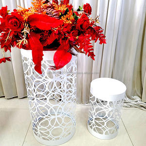 ชุดขาตั้งเค้กเหล็กสีขาวคุณภาพสูงสองชิ้น ยี่ห้อ FURUN สำหรับตกแต่งฉากหลังงานแต่งงานและงานปาร์ตี้ - Product Image 2