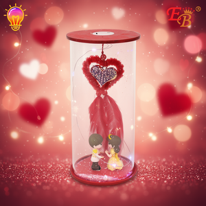 Corazón de Cristal con Figuras Iluminadas de 8 Pulgadas, Decoraciones para el Día de San Valentín, Regalo de Estilo Clásico - Product Image 2