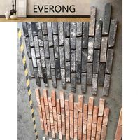 Carreaux de mosaïque de briques anciennes en argile de forme carrée en tranches grises récupérées antiques pour revêtement mural