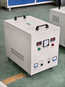 Convertisseur de tension monophasé 110V ou 220V vers triphasé 220V 380V 400V 440V 415V, 30kW 30kVA, à transistors IGBT - Product Image 2