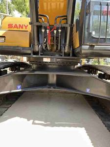 Excavatrice sur chenilles SANY SY 215 d'occasion, poids opérationnel de 40 tonnes avec composants de moteur principaux - Product Image 3
