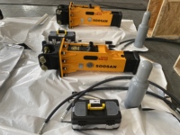 Ciseaux de démolition hydrauliques SB10 jaunes compatibles avec les mini/moyennes excavatrices KUBOTA YANMAR TAKEUCHI Construction CE ISO