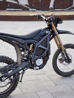 Vélo tout-terrain électrique Surron Ultra Bee haute performance pour adulte, 74V 60Ah, 115km d'autonomie, étanche, 24.5kW, 95km/h, pneus 19/18, éclairage LED - Offre Spéciale